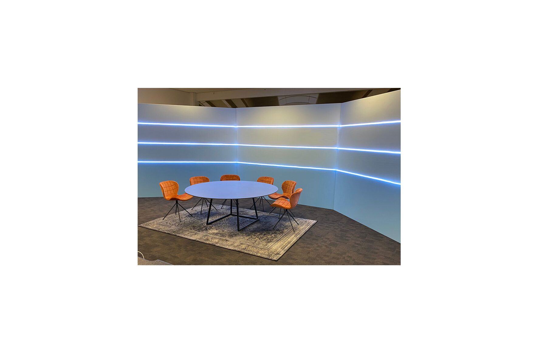 Ledstrip neon 9m t.b.v. wand incl. voedingsadapter en afstandsbediening