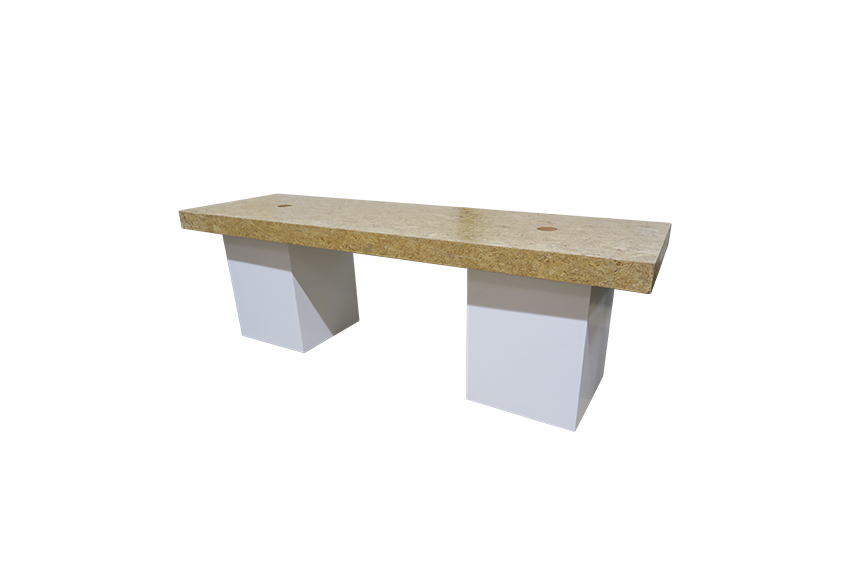 Eco Chique loungetafel lang OSB witte zuil (met stroomgaten) L250xB70xH72