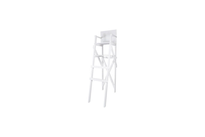Badmeesterstoel wit L110xB70xH255 (decoratief)